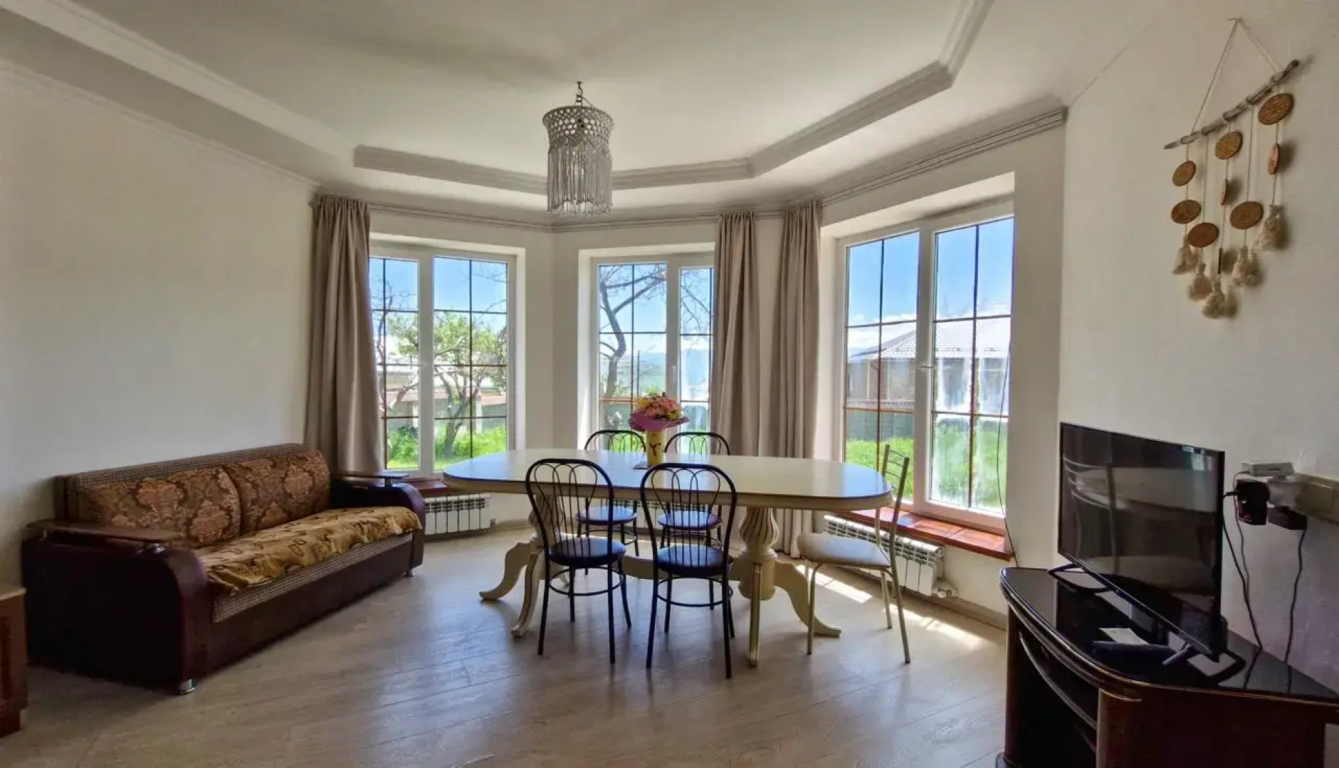 Гостевой Дом House In The Mountains