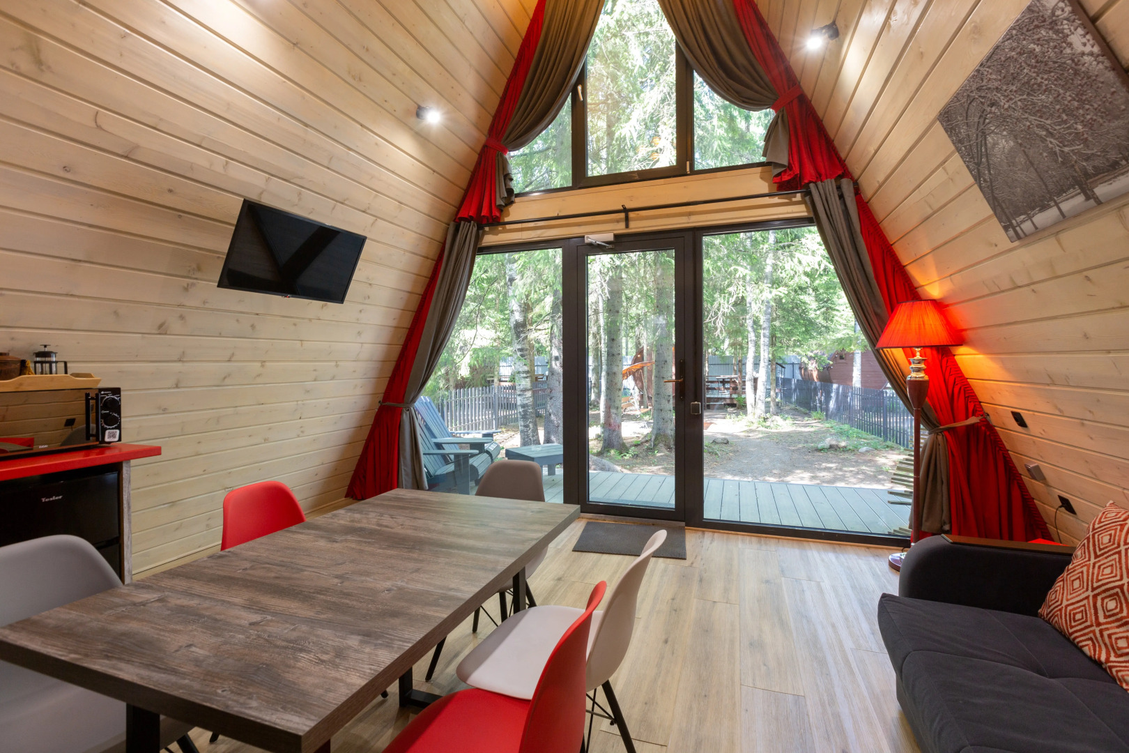 Гостевой дом ЁLKI Новожилово Drive