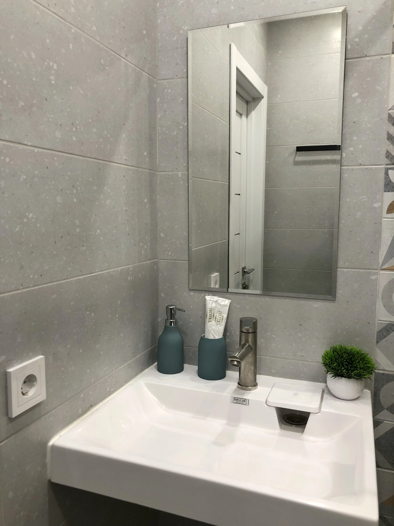 Апартаменты Озеро возле Аэропорта на 2 Гостя