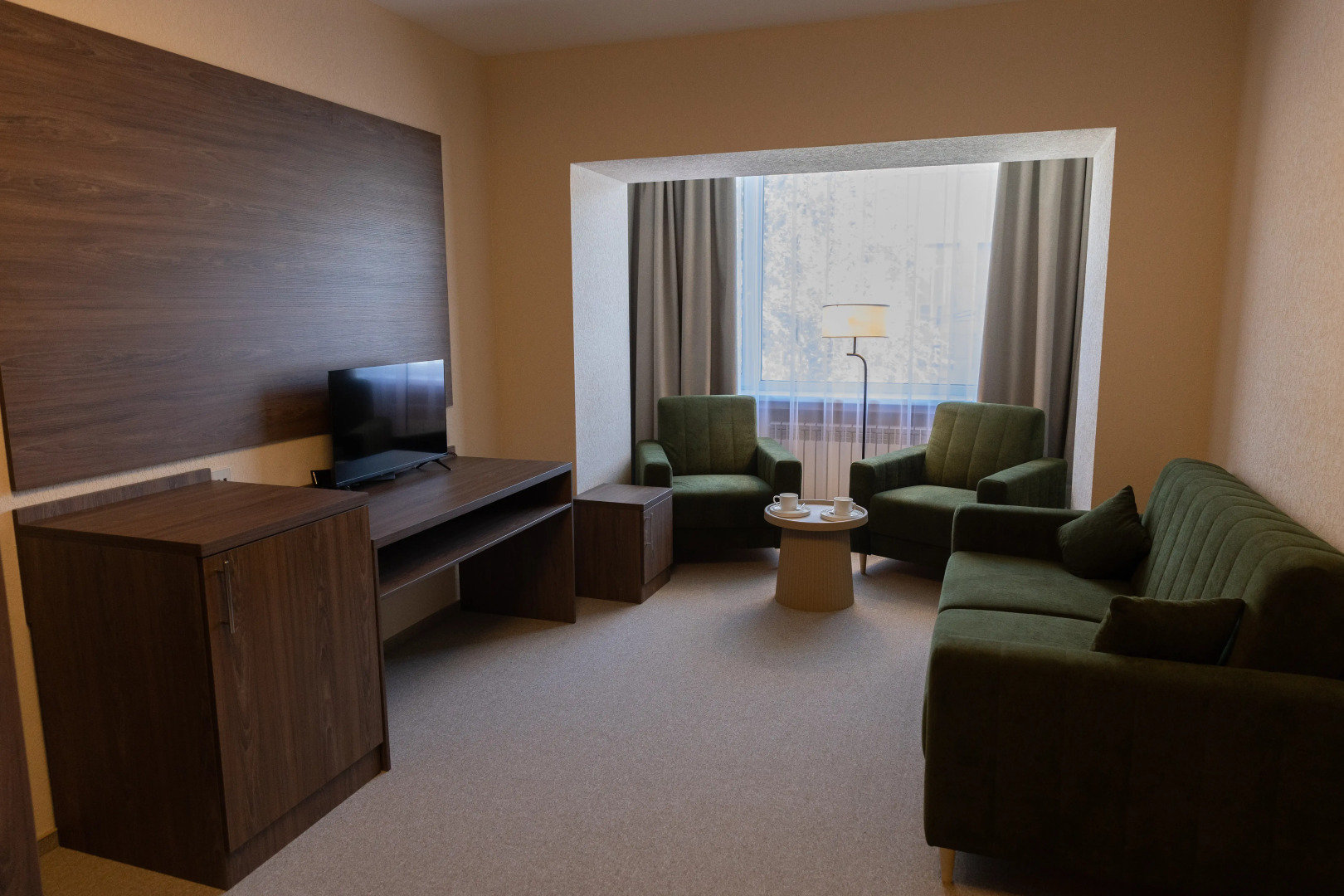 Отель Белый Лотос