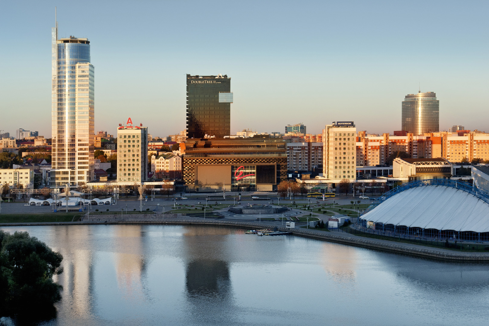 Отель DoubleTree by Hilton Minsk
