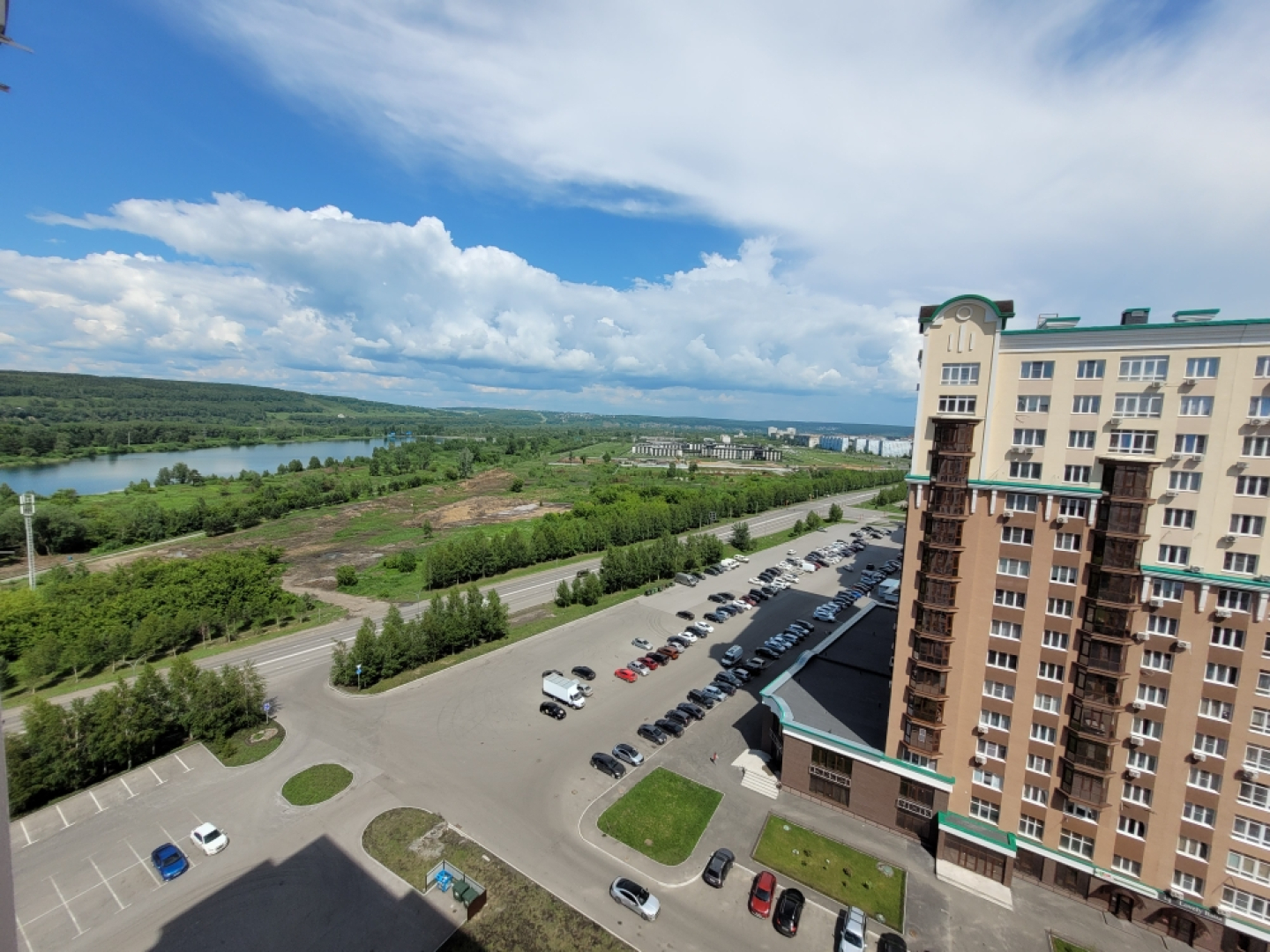 Студия СИБИРЬ HOUSE напротив Ледового Дворца