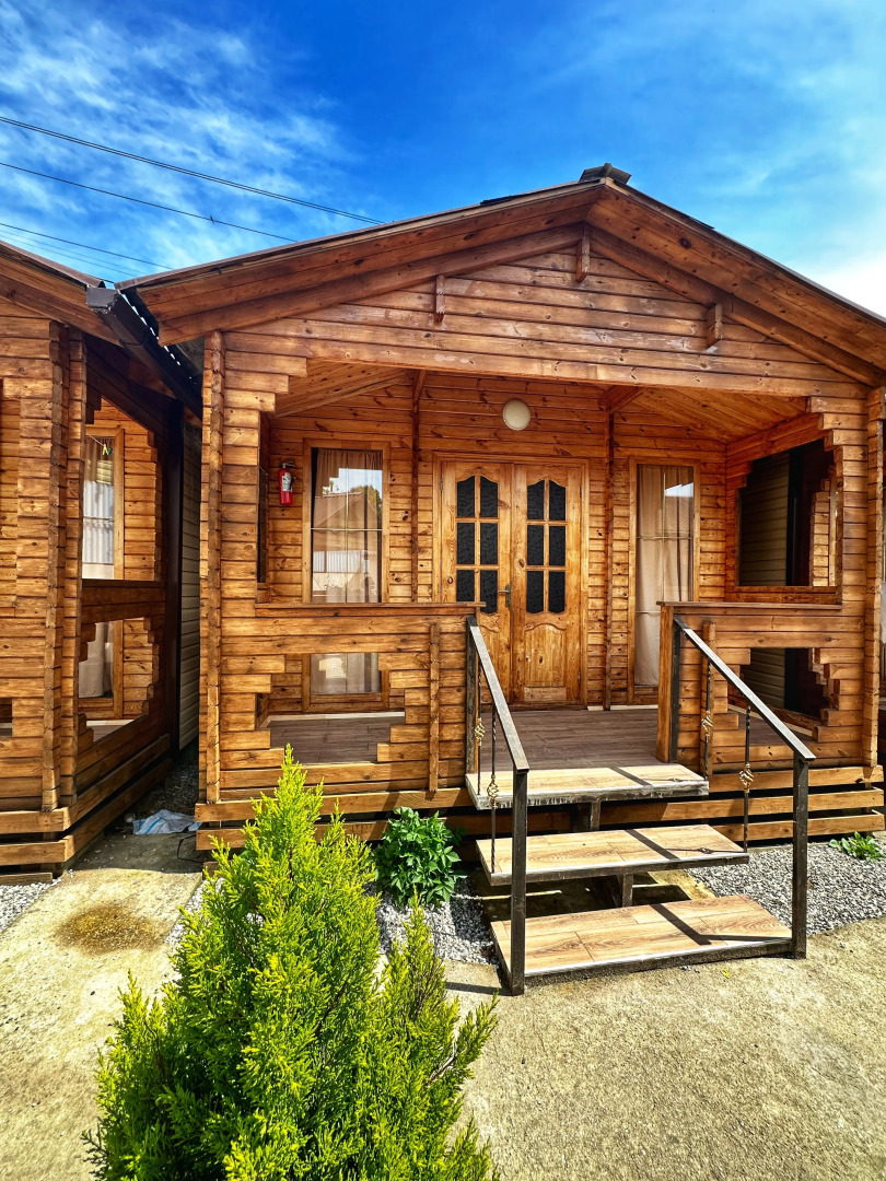 Гостевой Дом  Домики Набережная Виктория 100 м от моря