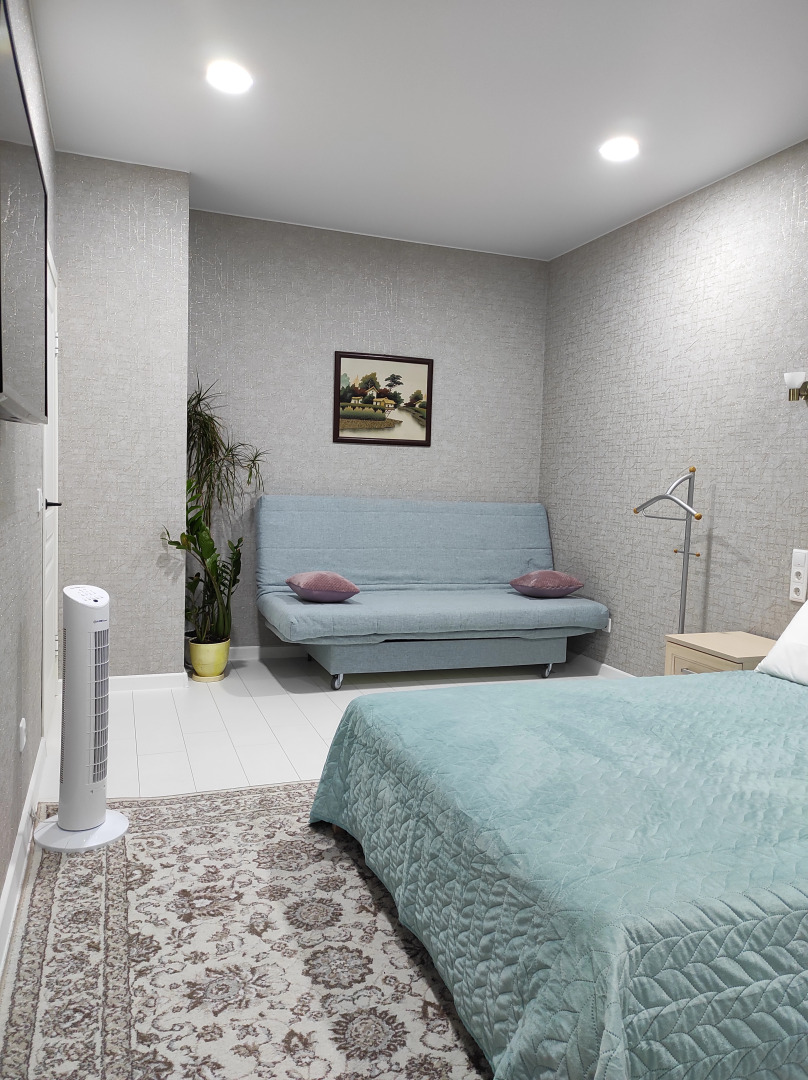 Квартира Приморский Legend 1-к с Диваном на Кухне