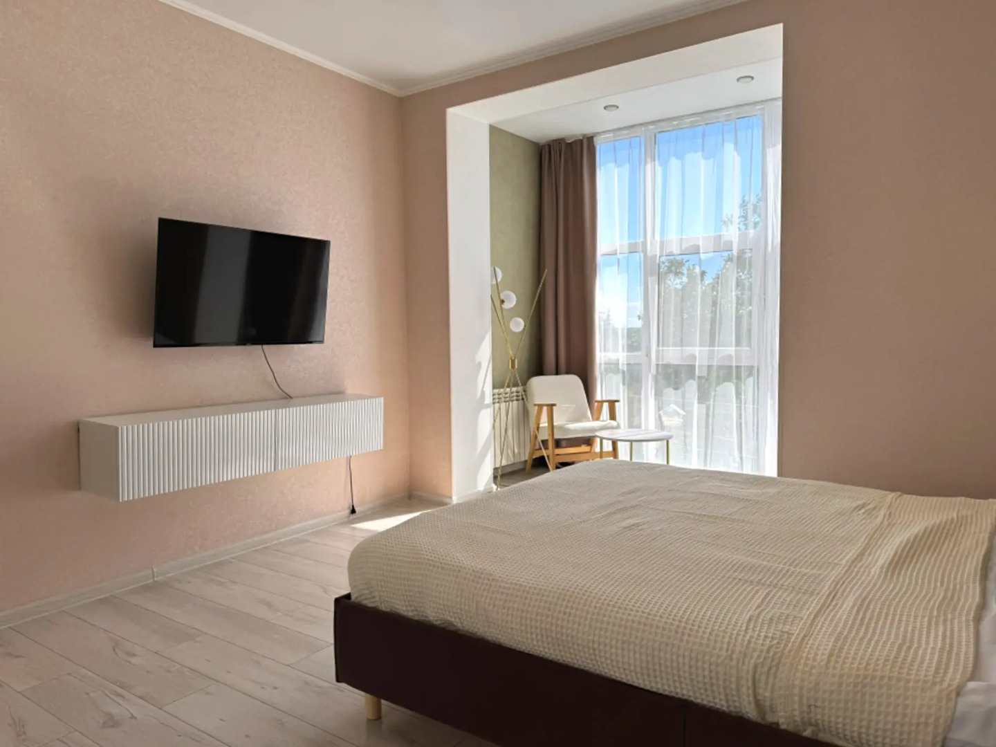 Квартира Замечательная 1-к рядом с Клиникой 3Z