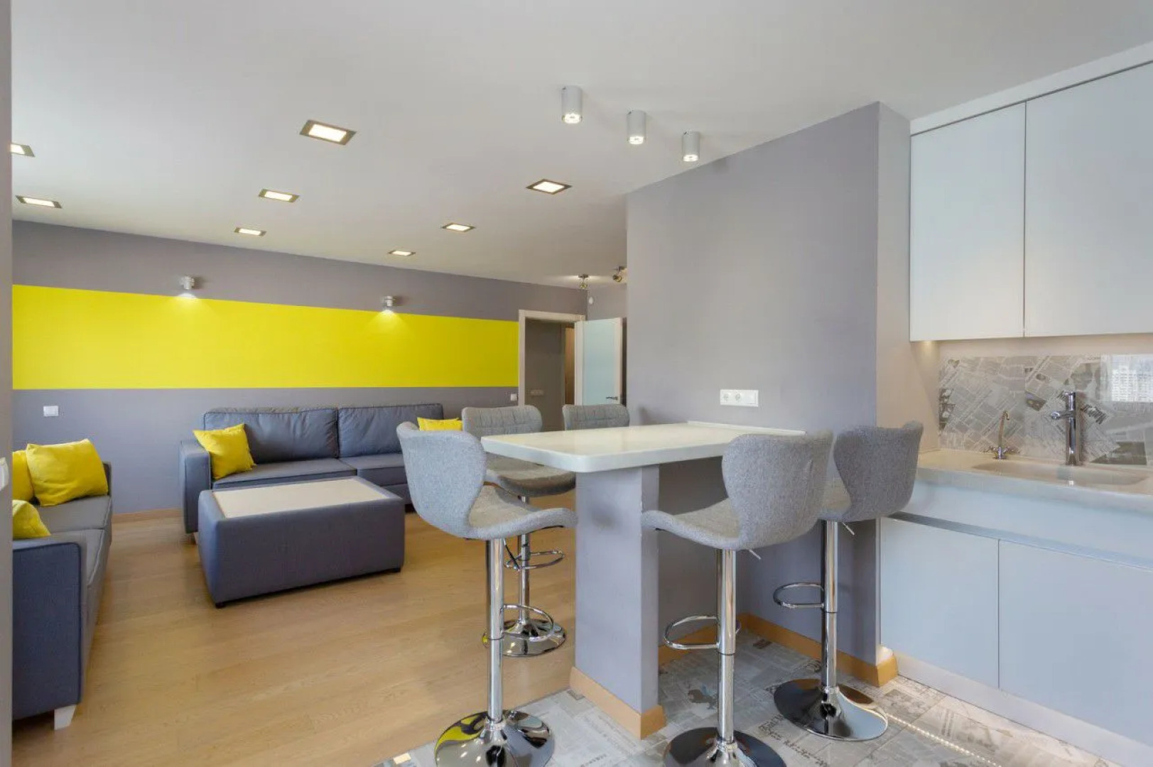 Апартаменты  ТРЕХКОМНАТНЫЕ АПАРТАМЕНТЫ НА НЕМИГЕ