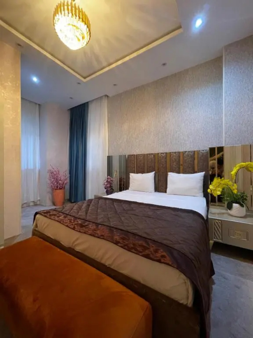 Отель Mirror Baku