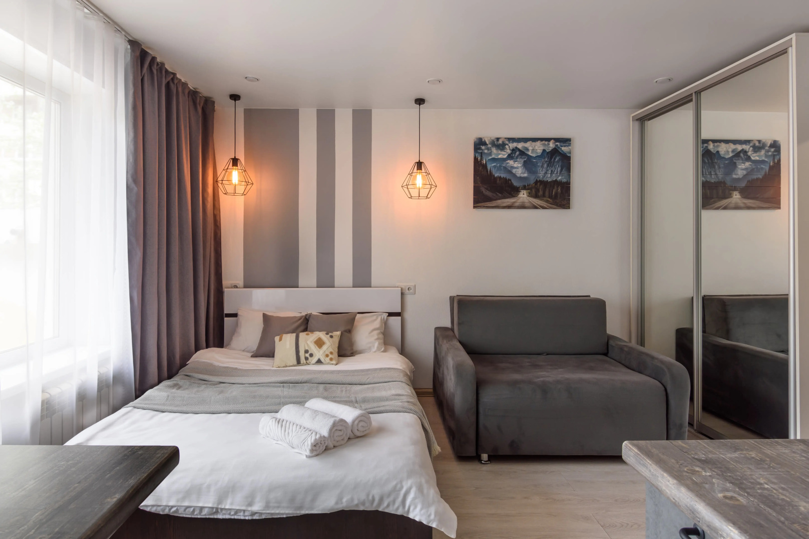 Апартаменты KrasLoft на Взлётной на 4 гостей