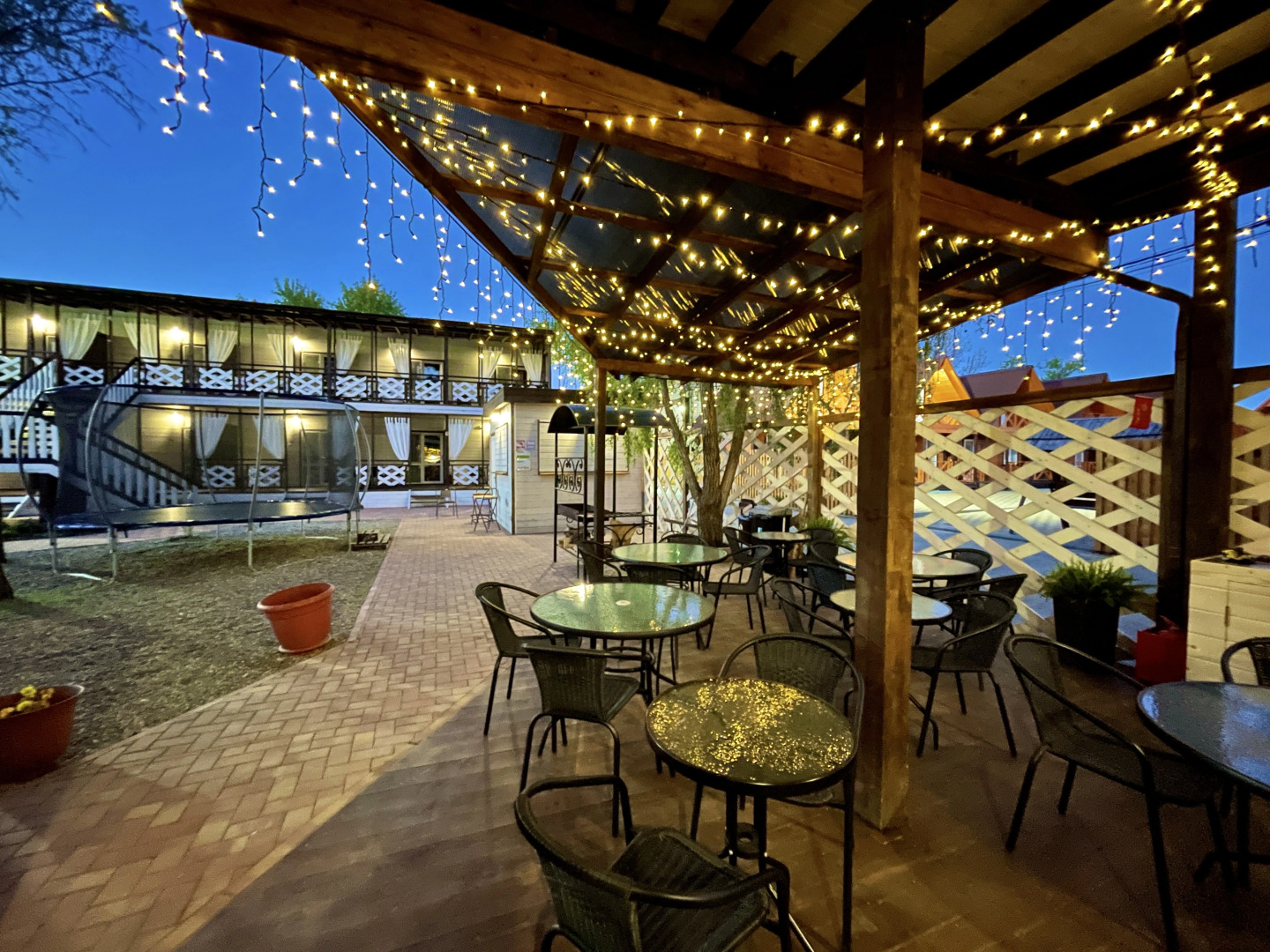 Отель Белая Деревня