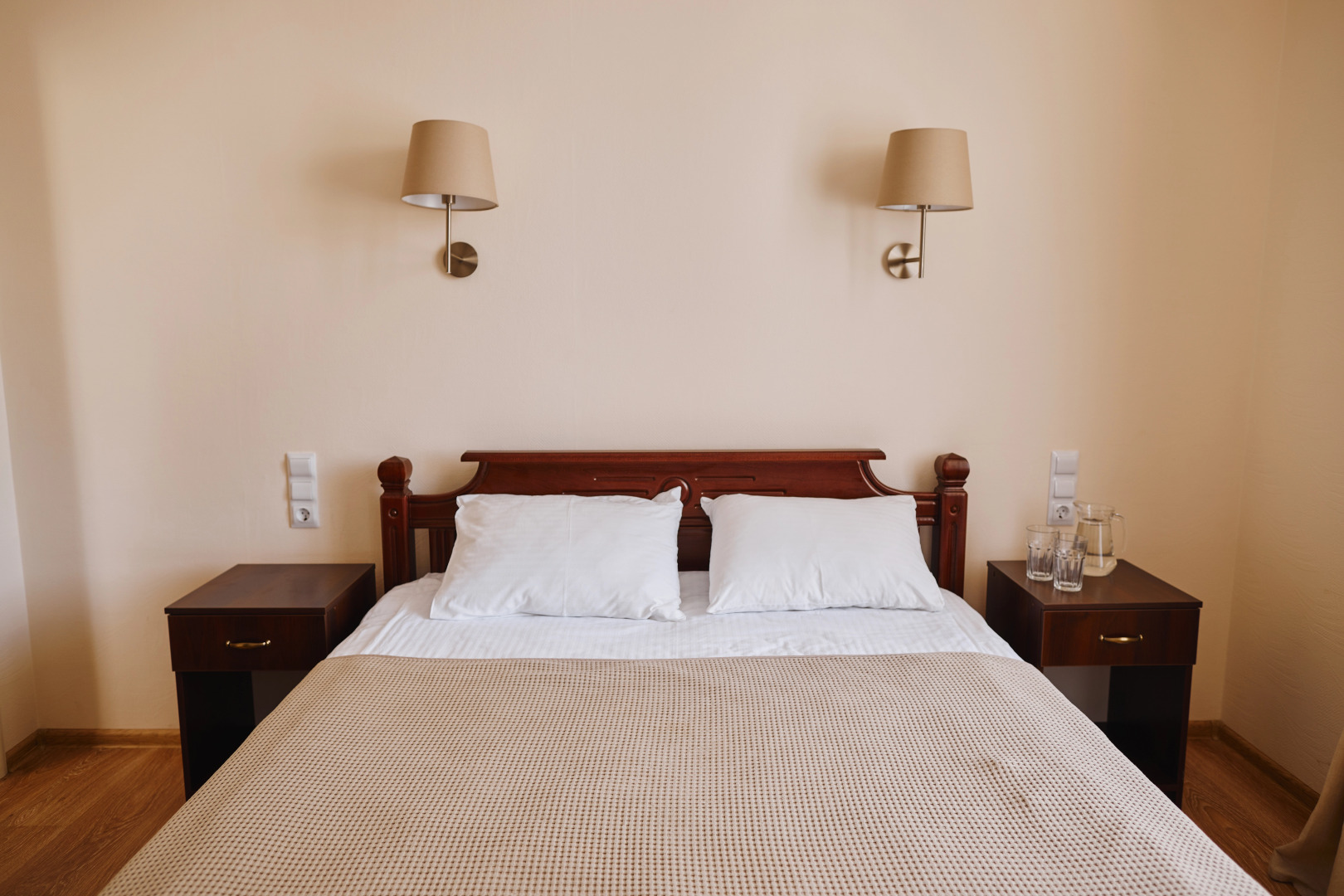 Отель Айсберг