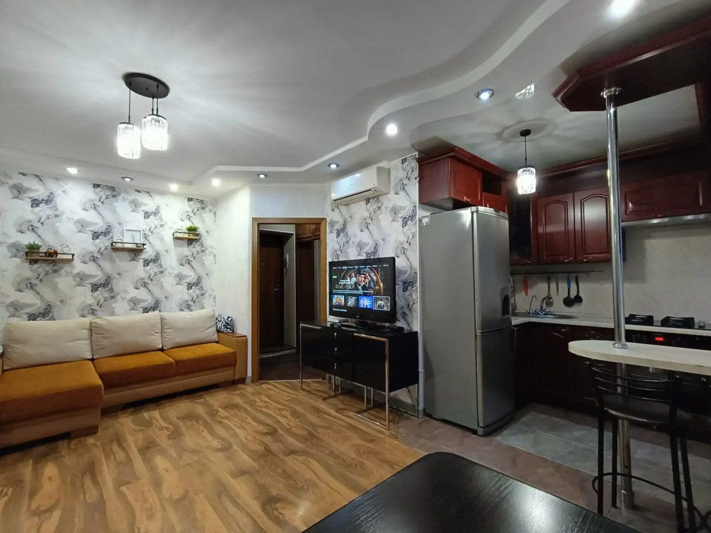 Квартира на 6 гостей в центре города на Поющих фонтанах