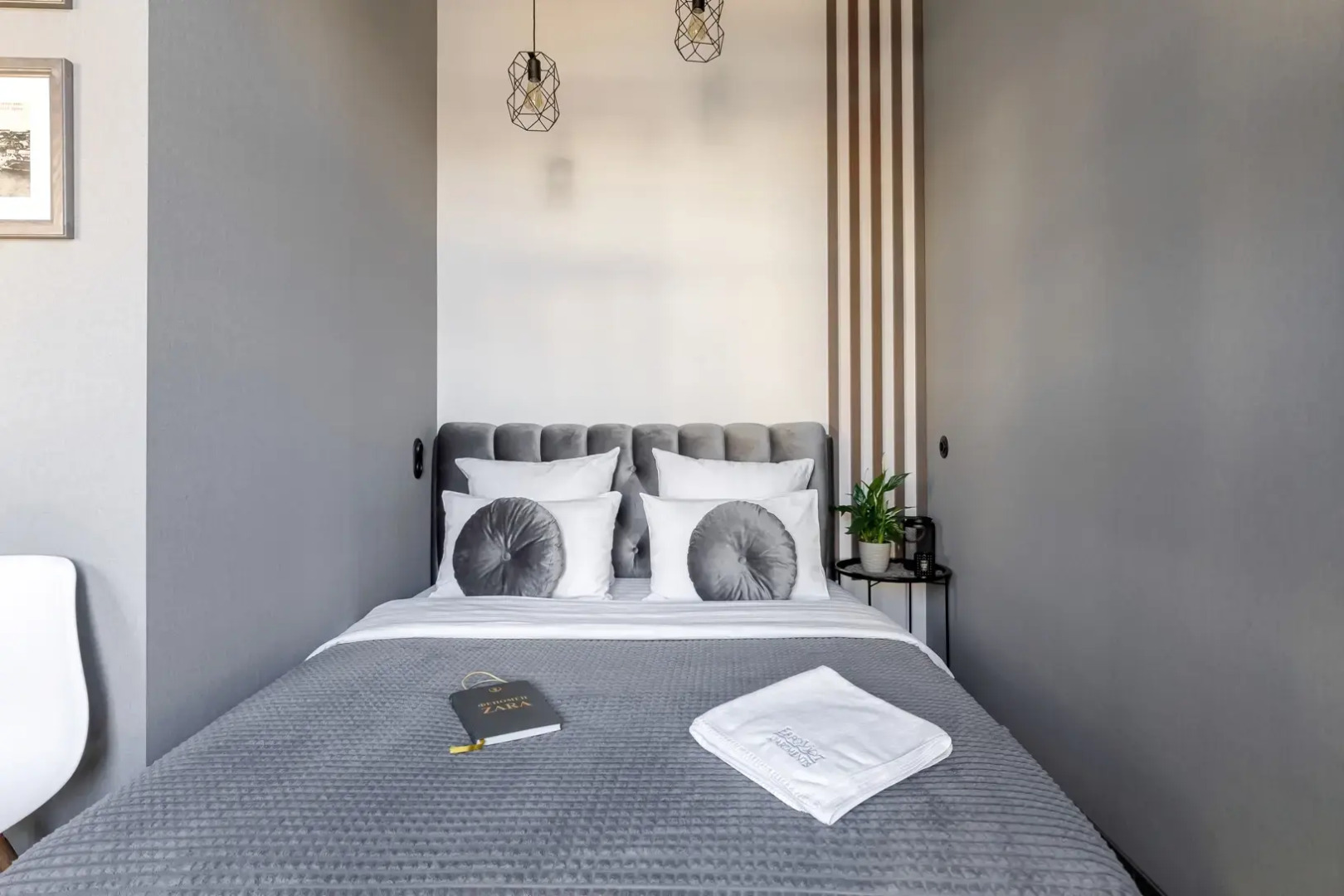 Апартаменты ЕвроУют Уютная студия с видом на собор