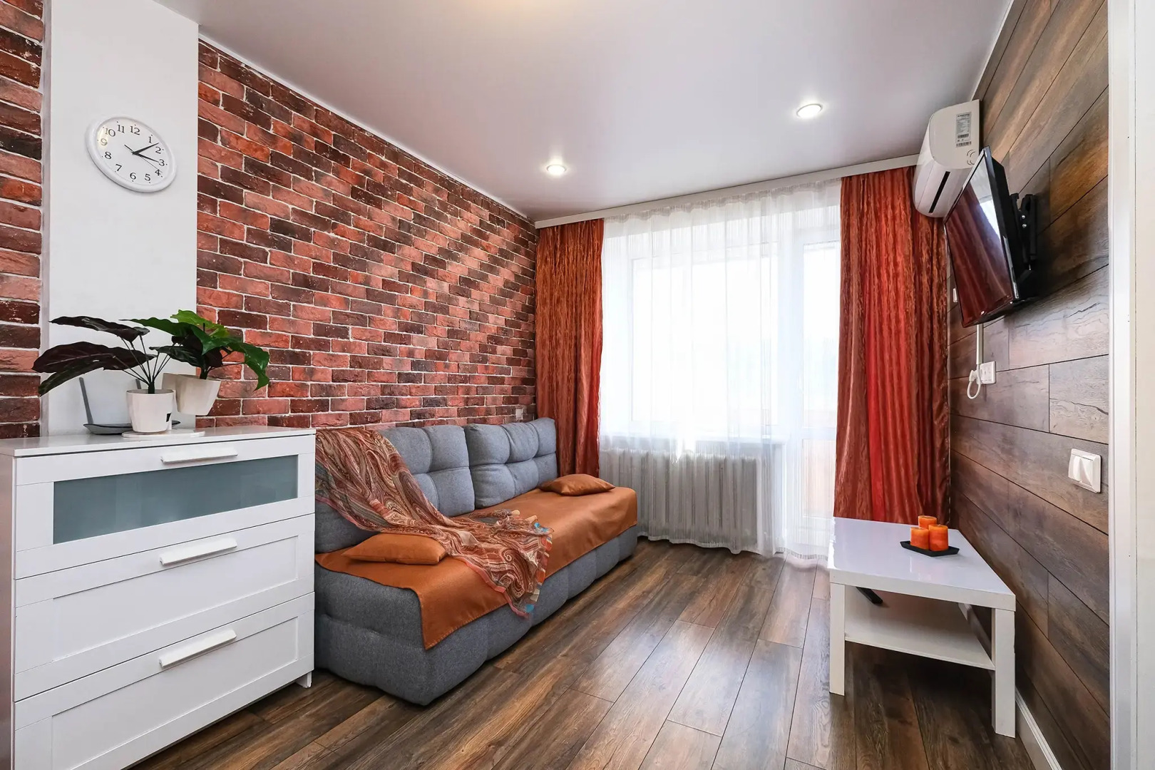 Квартира 1 комнатная на Челюскинцев 14-158