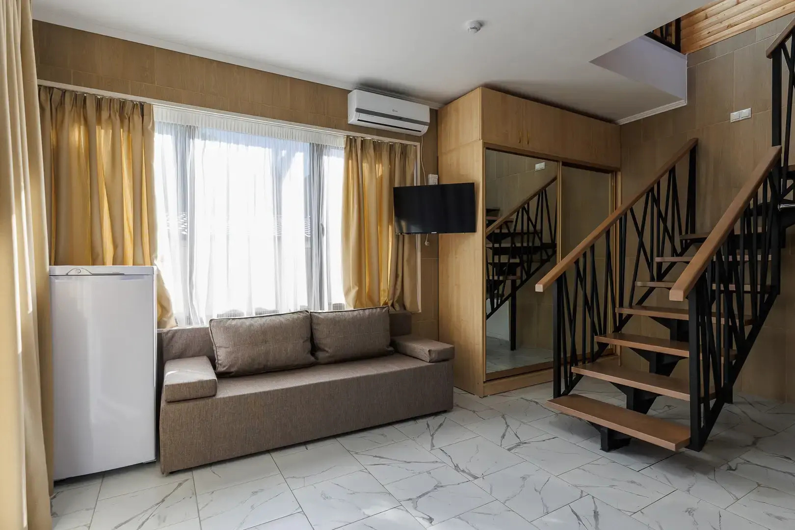 Отель Горная Кадриль