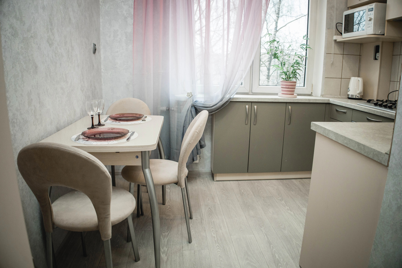 Апартаменты Апрель