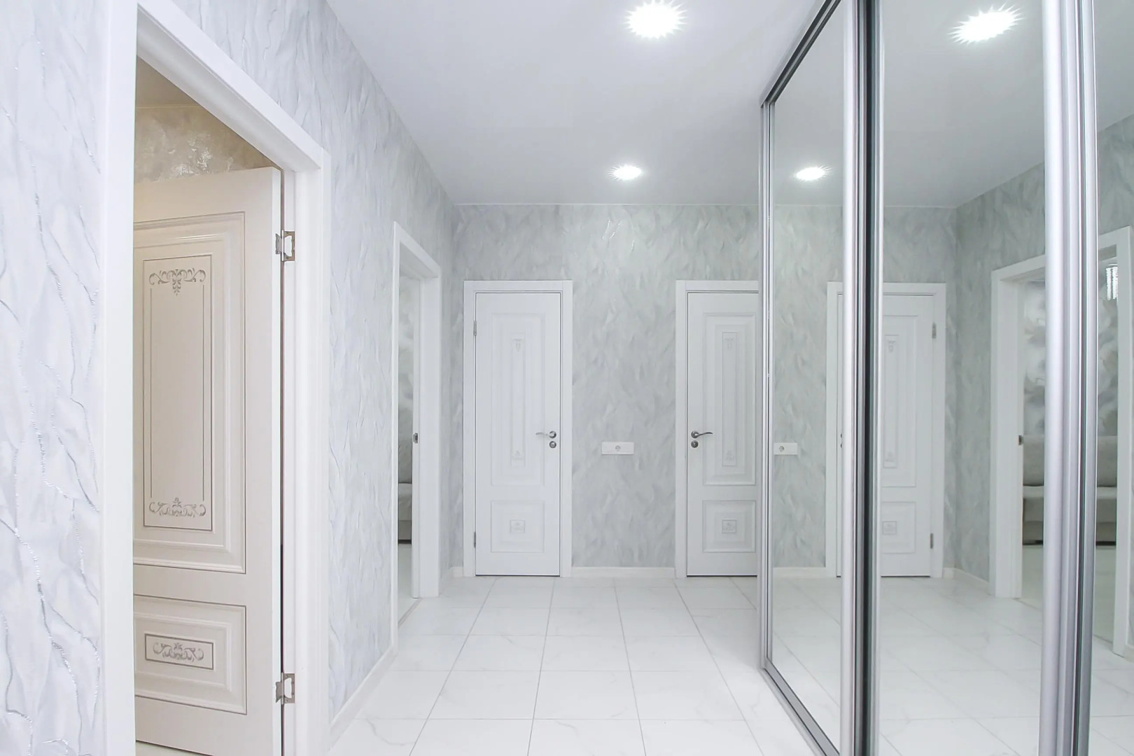 Квартира 2 комнатная Университетская 43