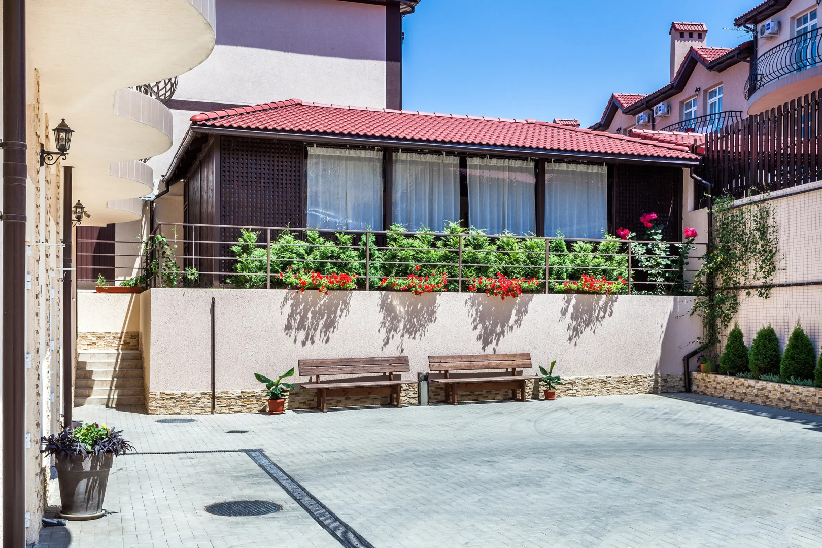 Отель Кедровая роща