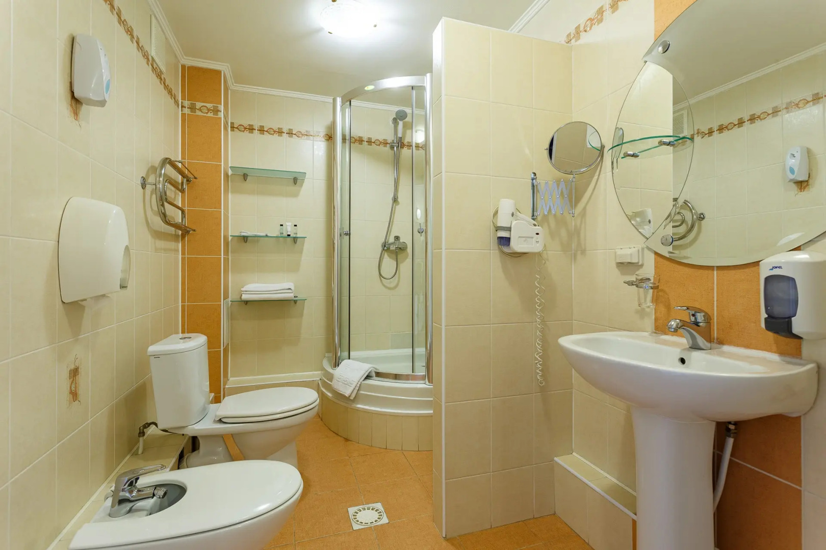 Отель Алмаз