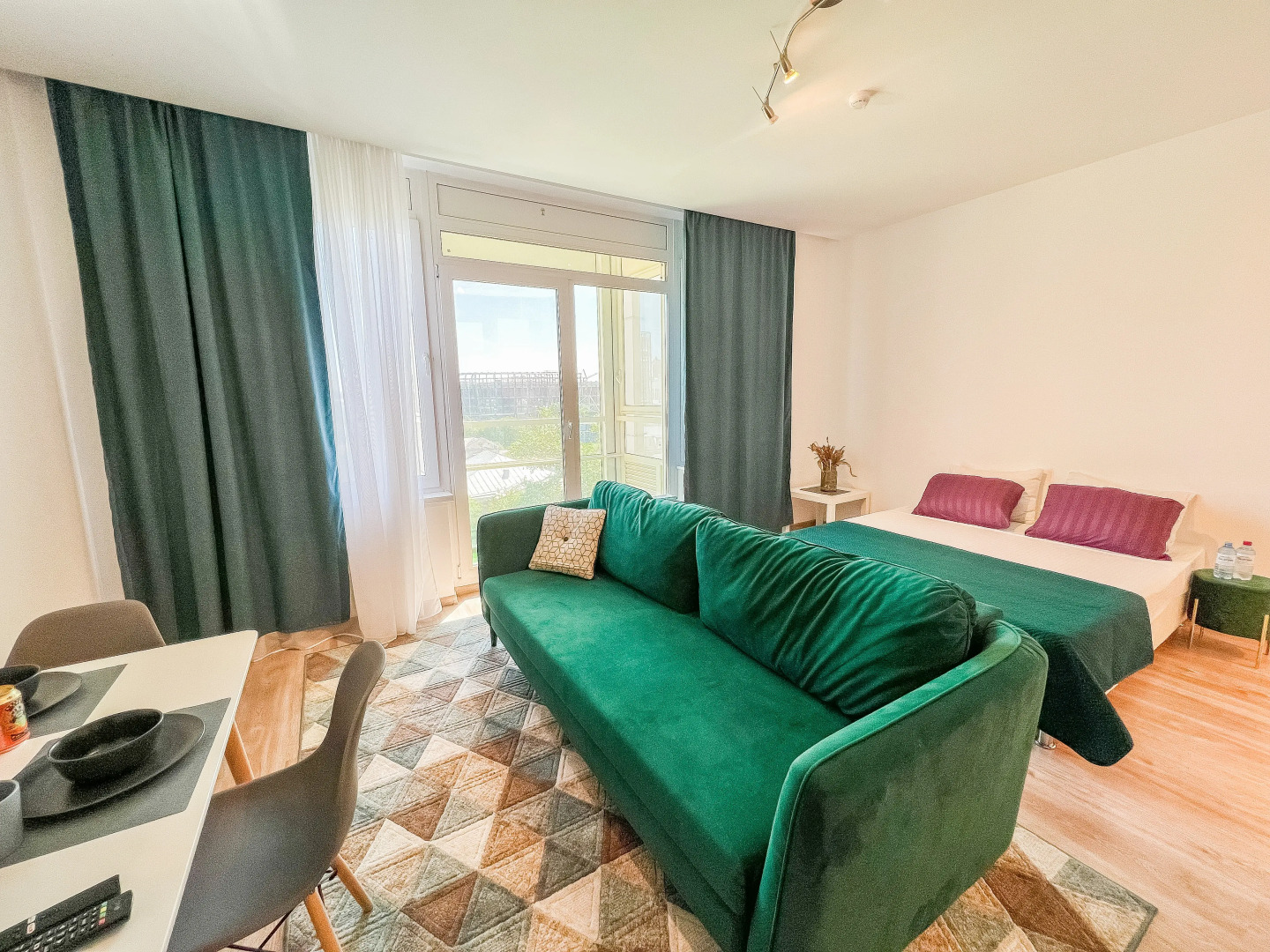 Апартаменты Everest Gorky