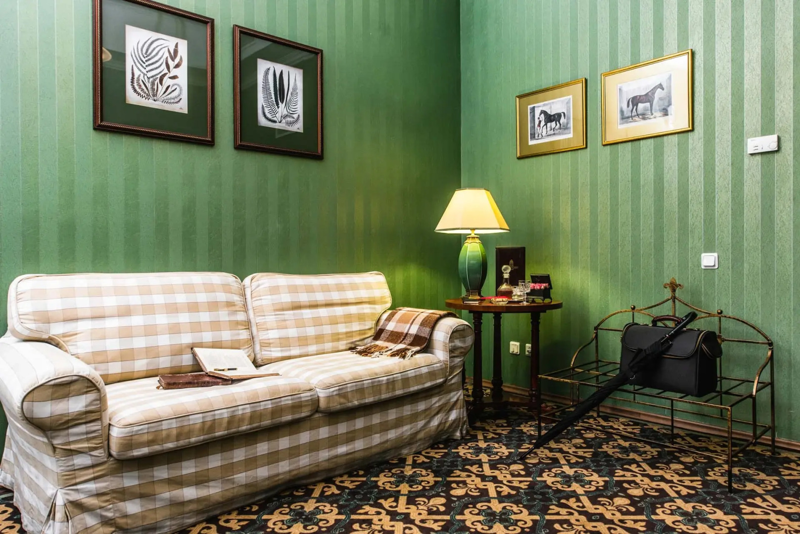 Отель Ланкастер Корт