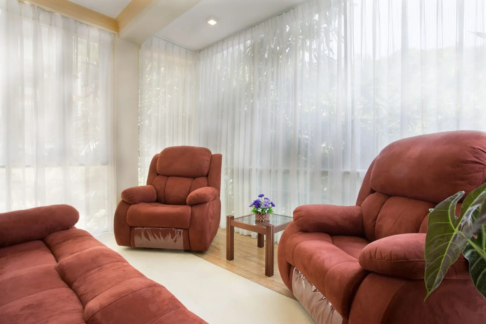 Отель Oak Ray Serene Garden Hotel