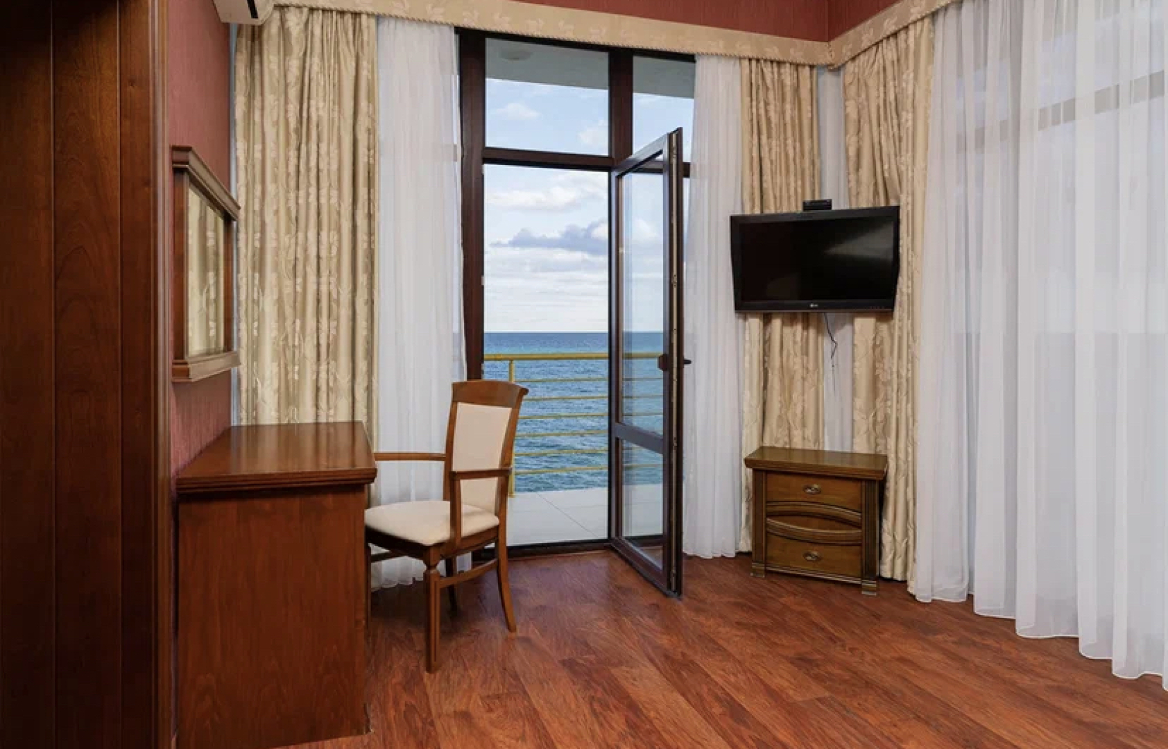 Отель Калипсо