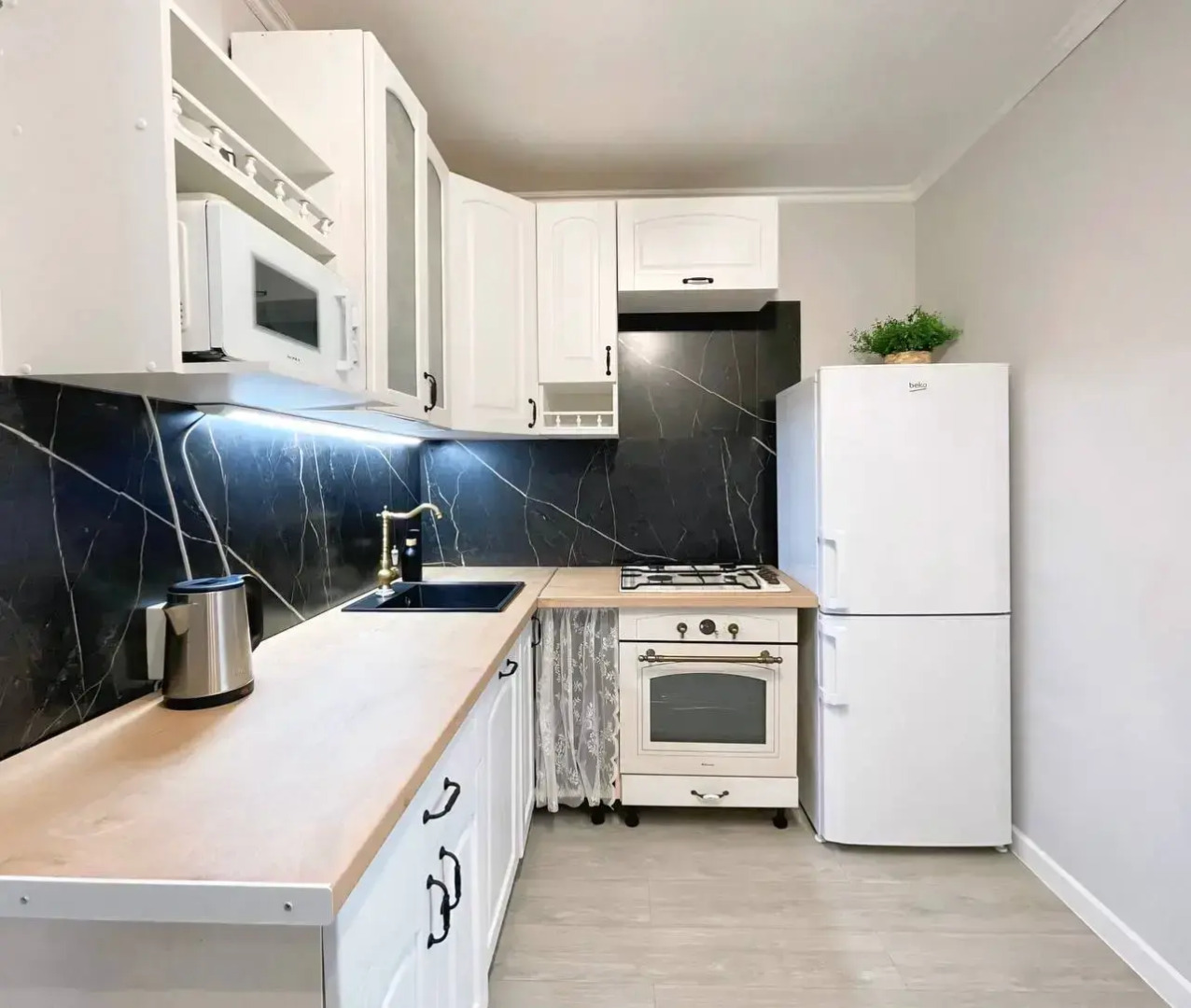 Частный дом с камином и баней