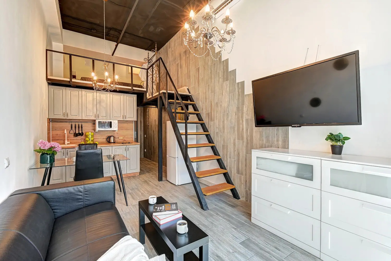 Апартаменты Loft в АК Миррор