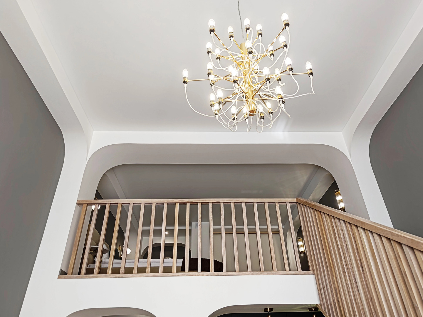 Апартаменты двухуровневые с видом на горы. Жить в Горах.