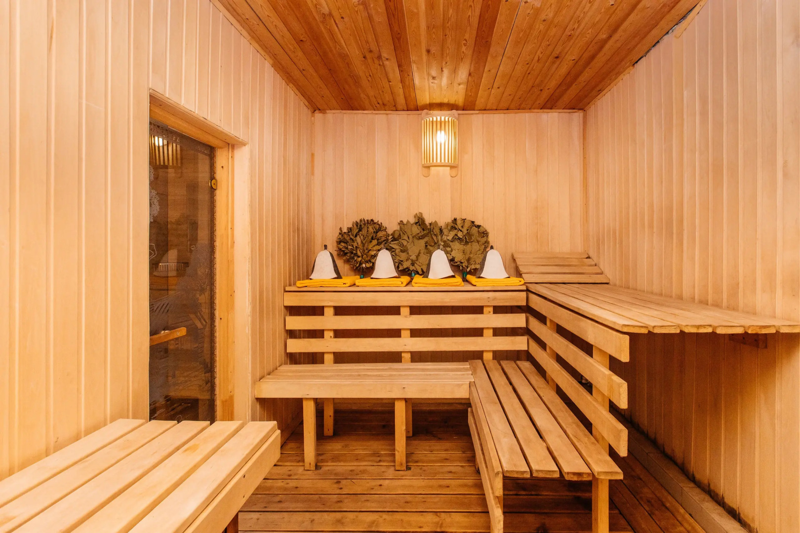 Aprelskie Tezisy Guest House