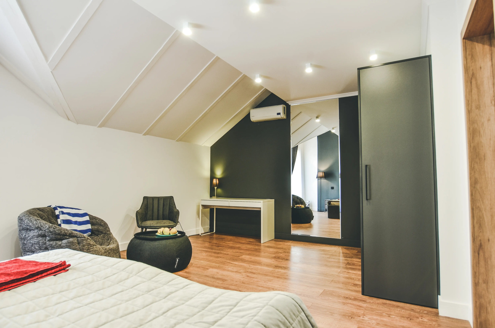 Апартаменты One Such