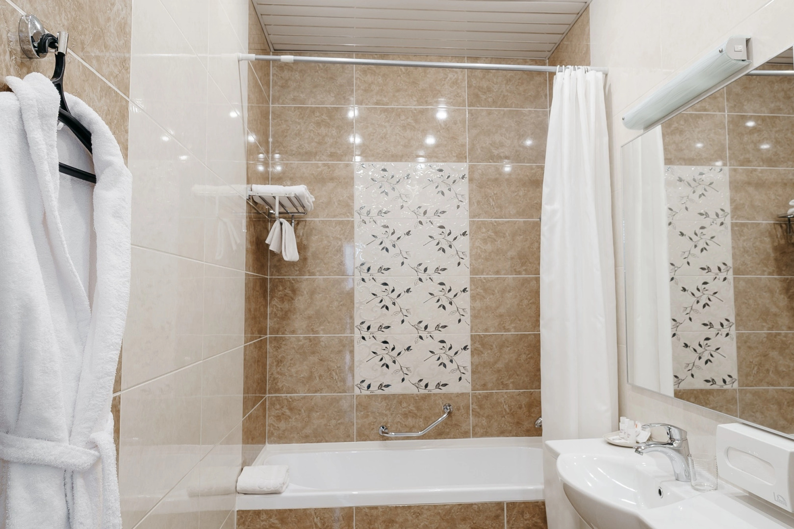 Отель Чарушин