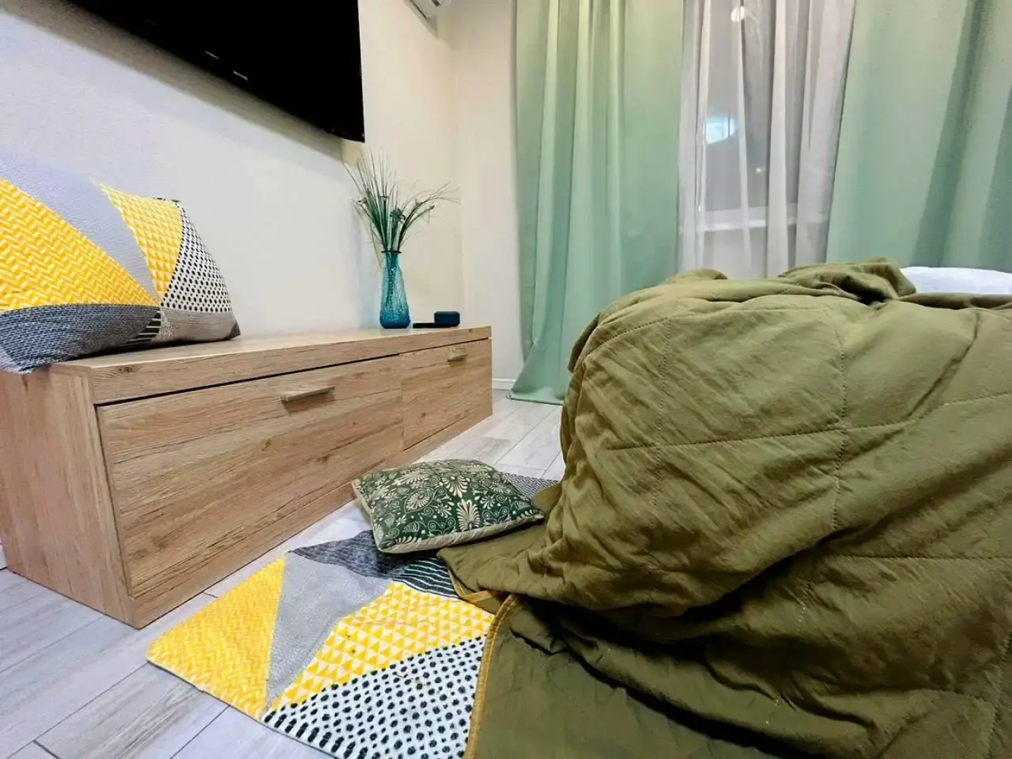 Квартира GoldApart на Академика Пилюгина 12к1
