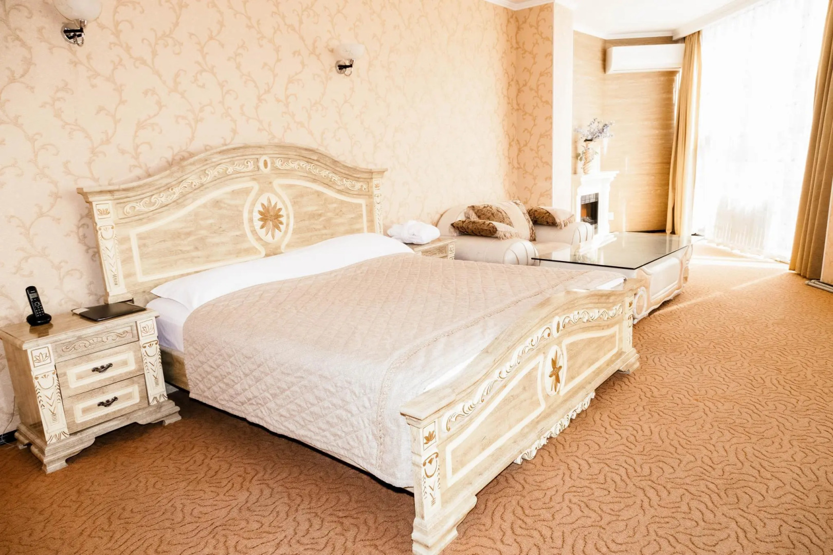 Отель Golden Palace