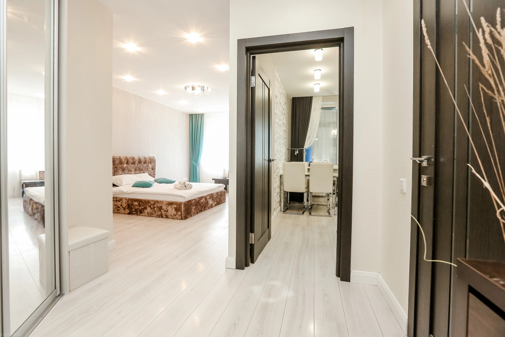 Апартаменты BelaTravel по адресу Скрыганова 4а ЖК Каскад