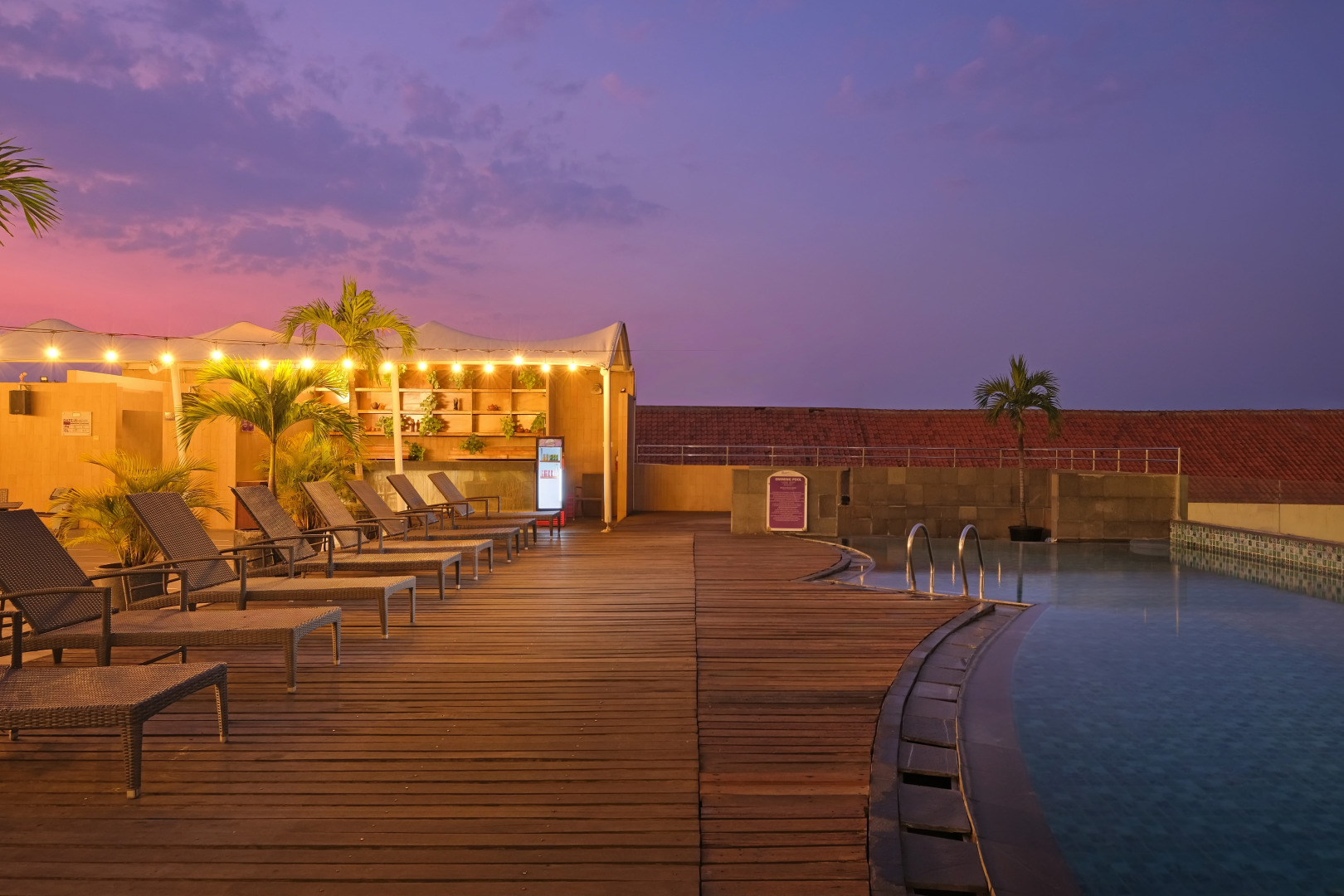 Quest Hotel Simpang Lima - Semarang