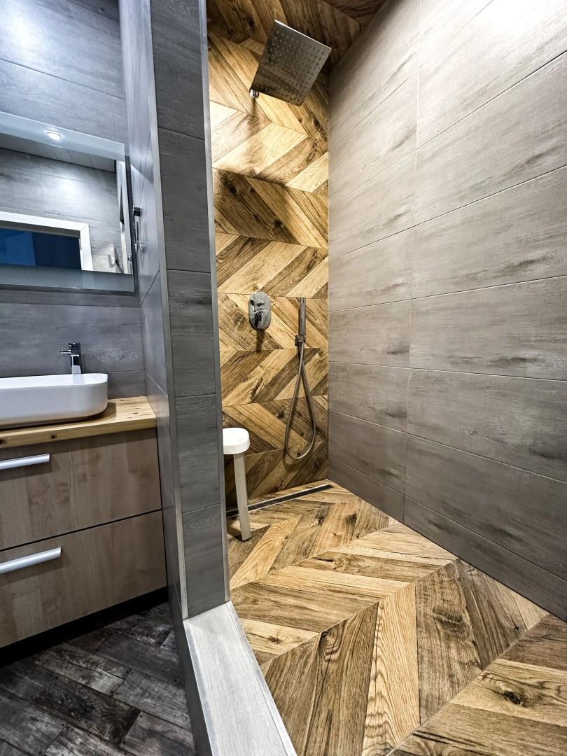 Апартаменты GEOMETRY - Просторная квартира с панорамным видом на реку в центре