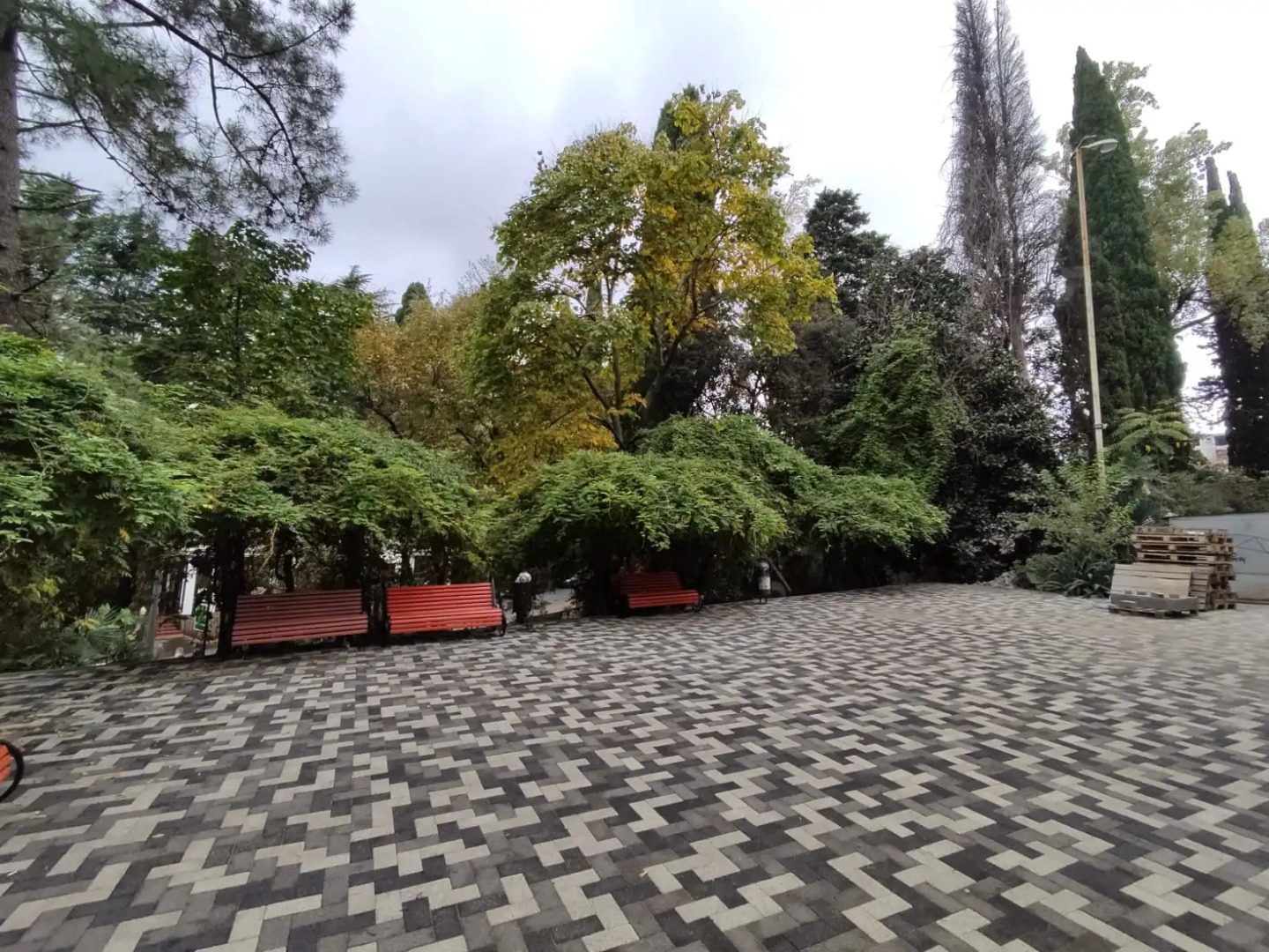 Апартаменты Светлана-Центр у моря с видом на сквер и центр