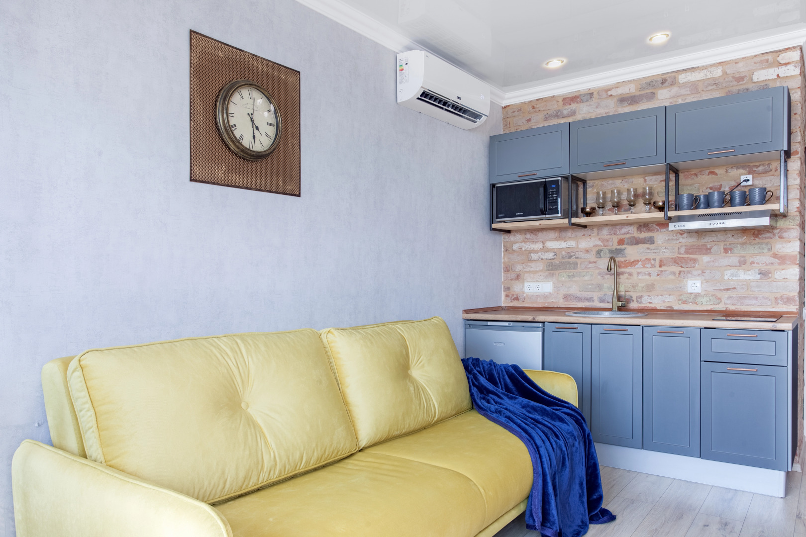 Квартира на 23 этаже с видом на Волгу