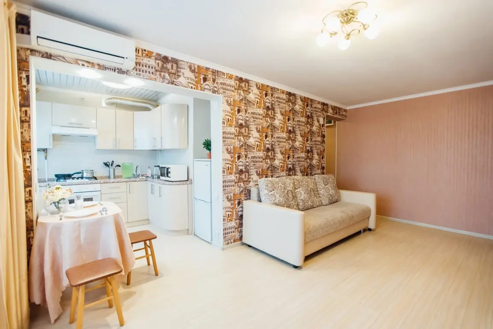 Апартаменты Октябрьская 10