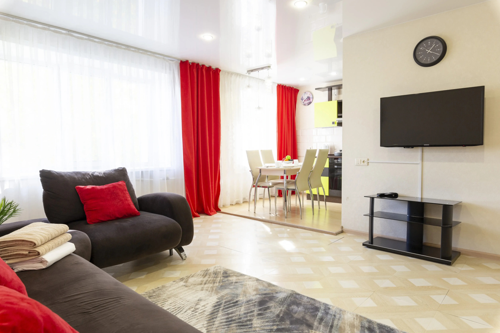 Prince Apartments на Социалистическом 69