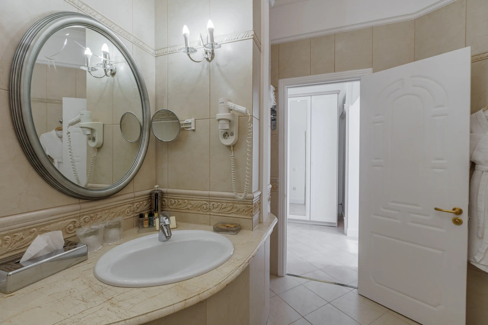 Загородный отель ЯР Hotel&SPA