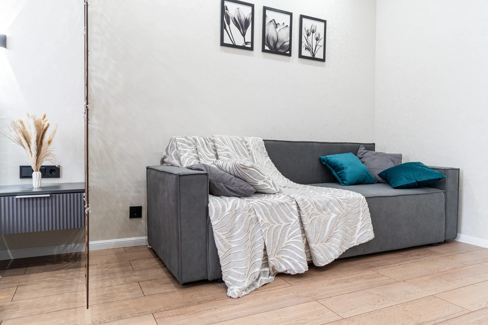 Апартаменты с дизайнерским ремонтом в Геленджике, микрорайон Парус от LetoApart