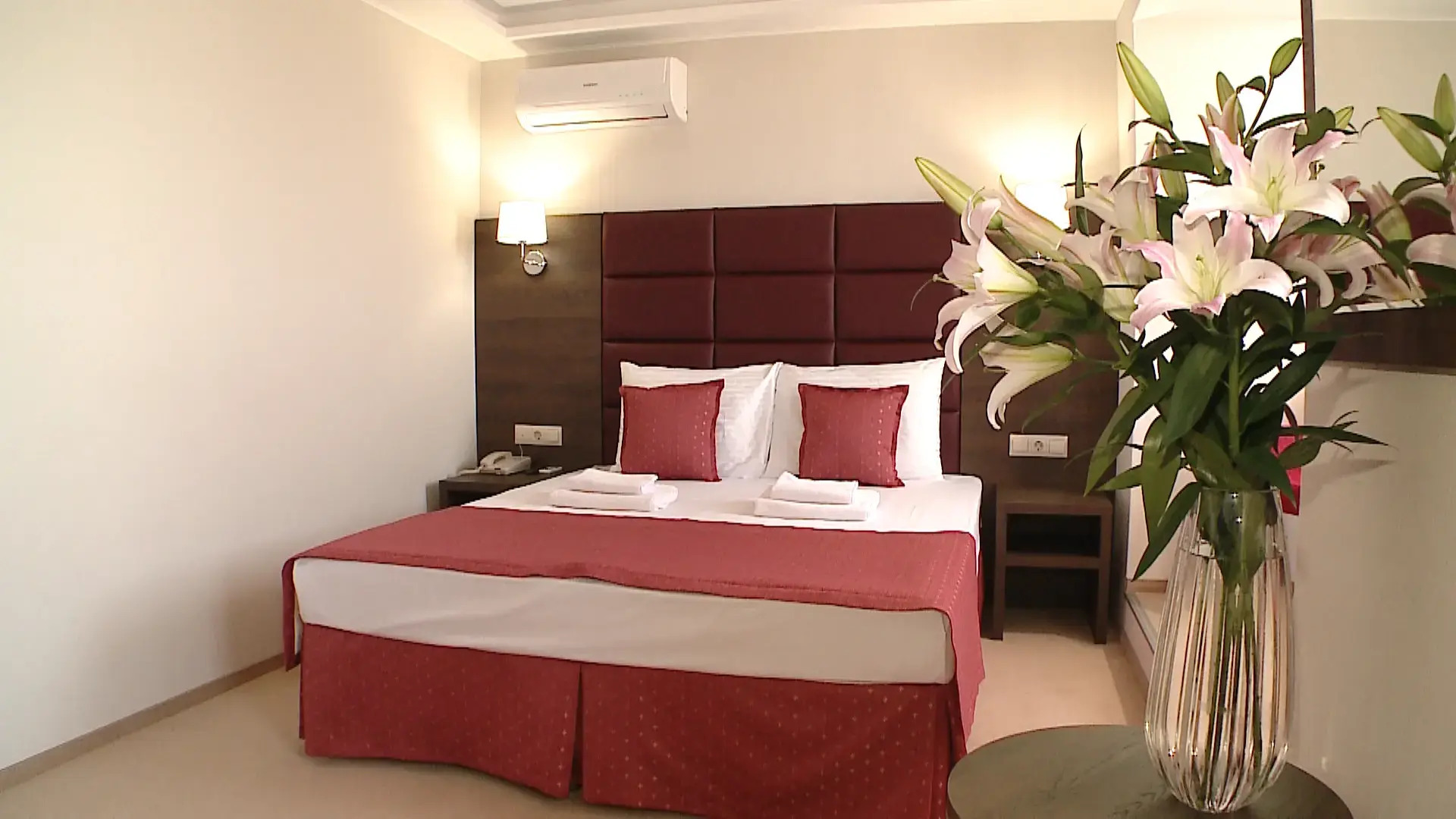 Отель Милот