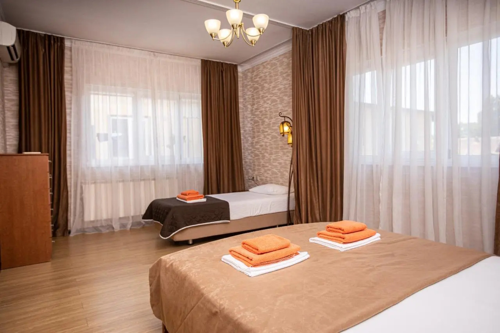 Коттедж в Сириусе у Моря на 11 Человек