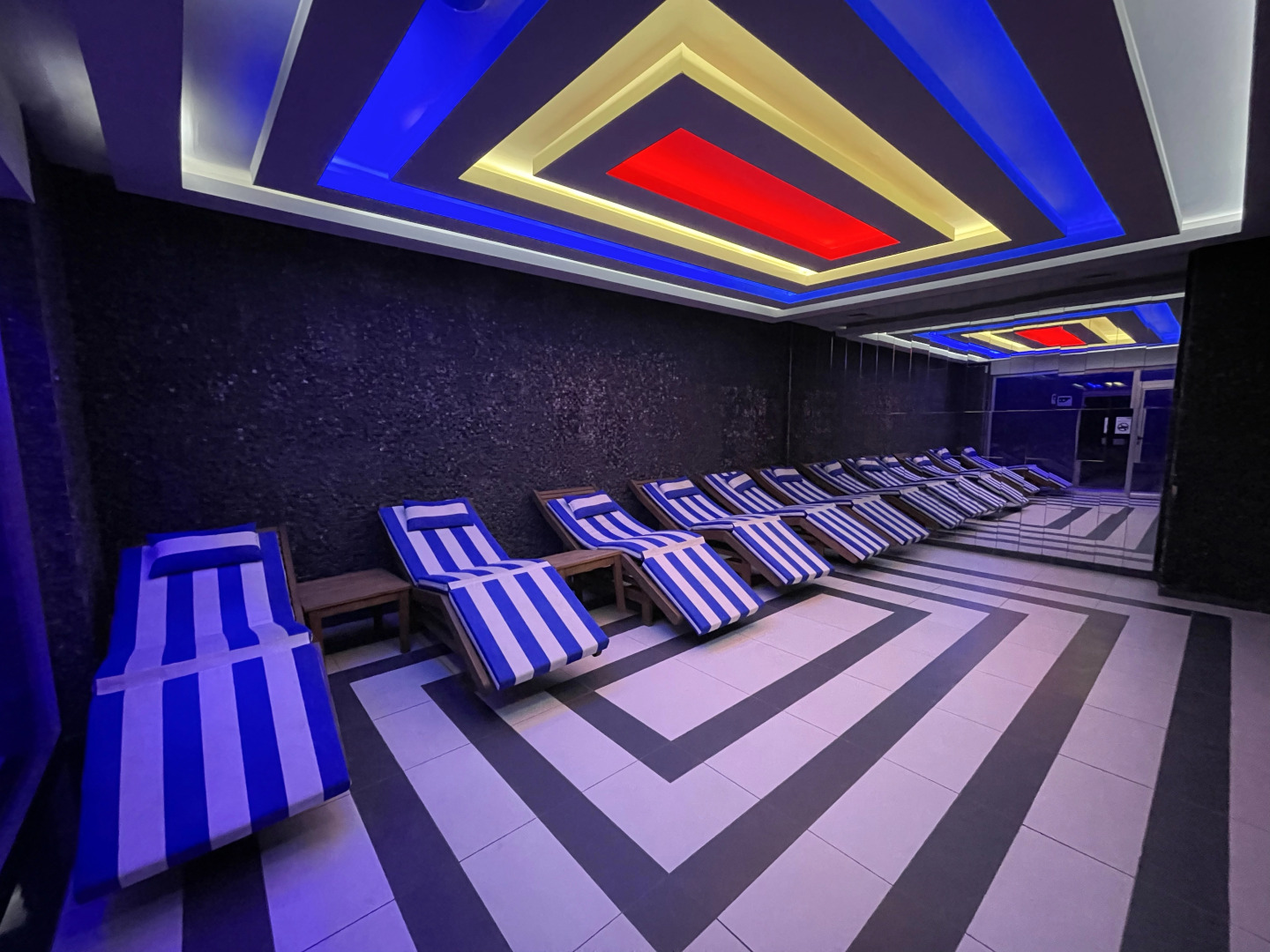 Апартаменты Двухуровневые апартаменты для всей семьи