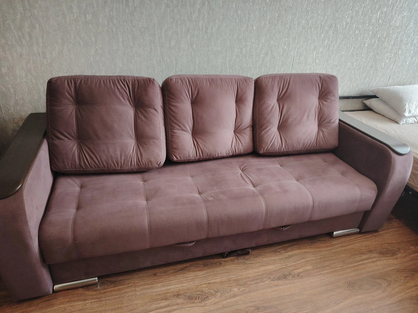 Квартира Трехкомнатная на Коммунистическом 35