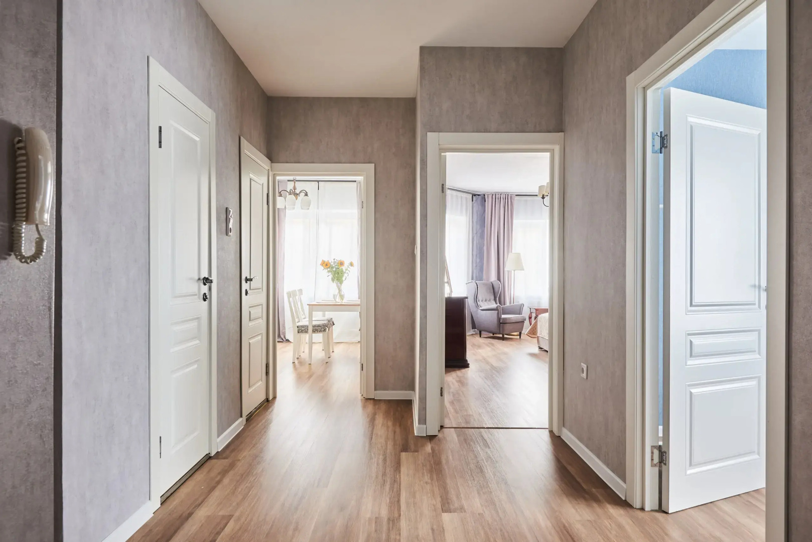 Квартира Просторные апартаменты у Екатерининского парка