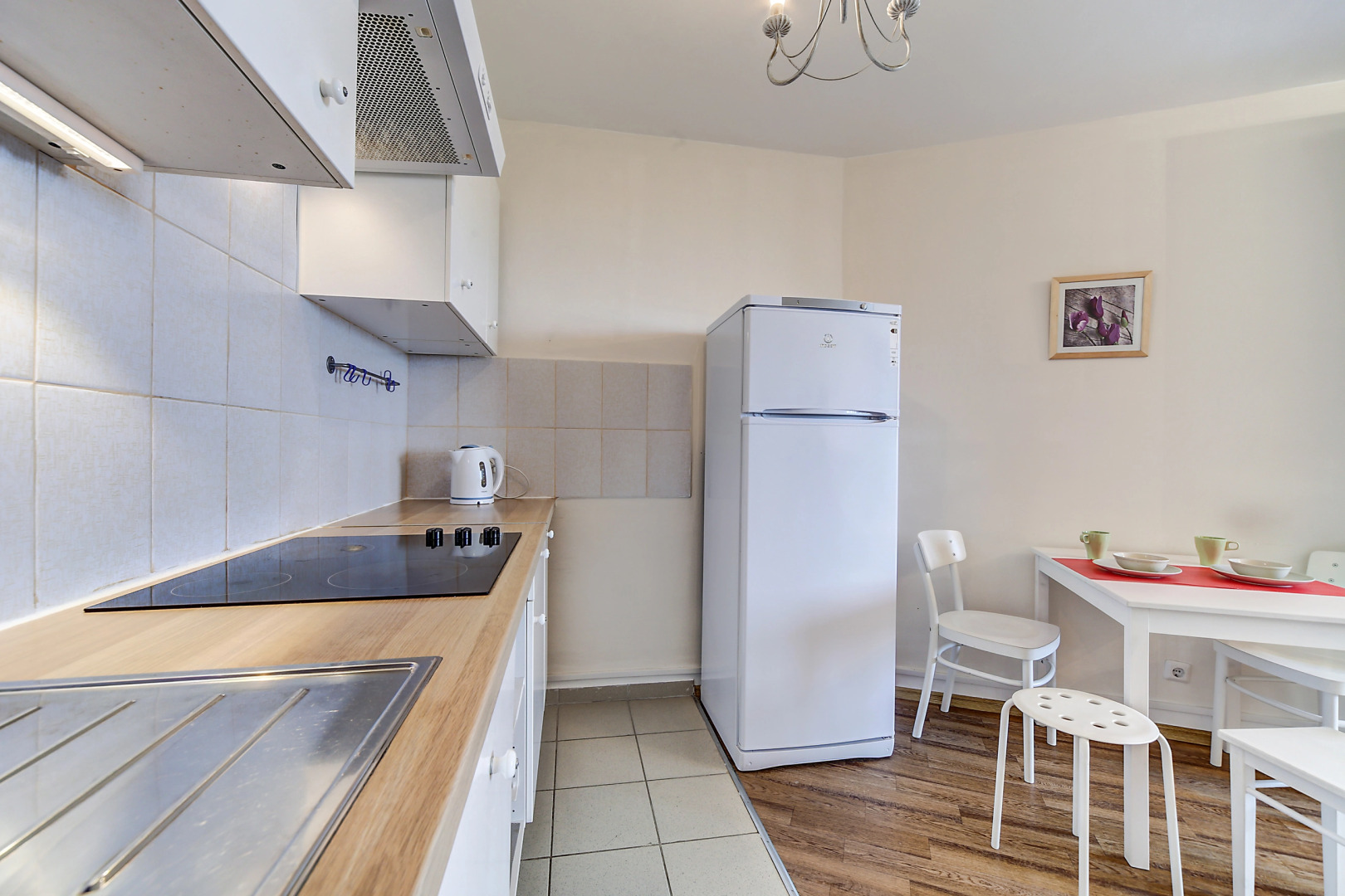 Апартаменты Гости Любят у метро Московская на Космонавтов