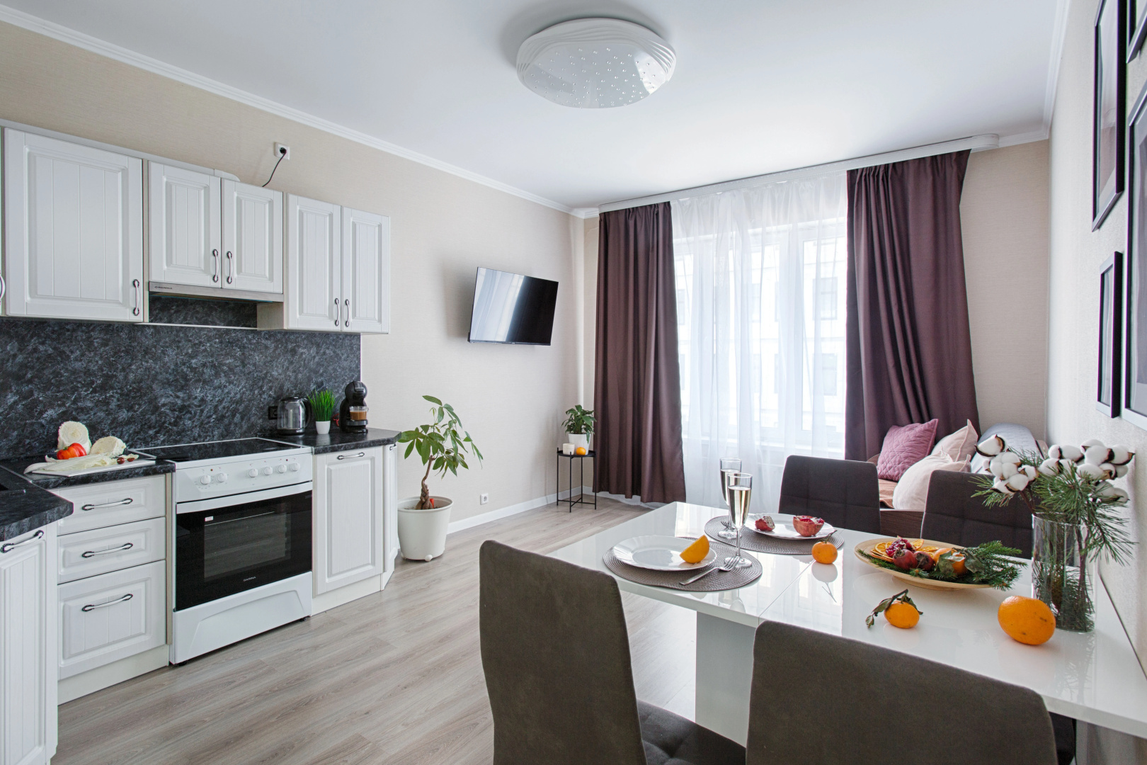 Квартира Homely у Лесной Satin home